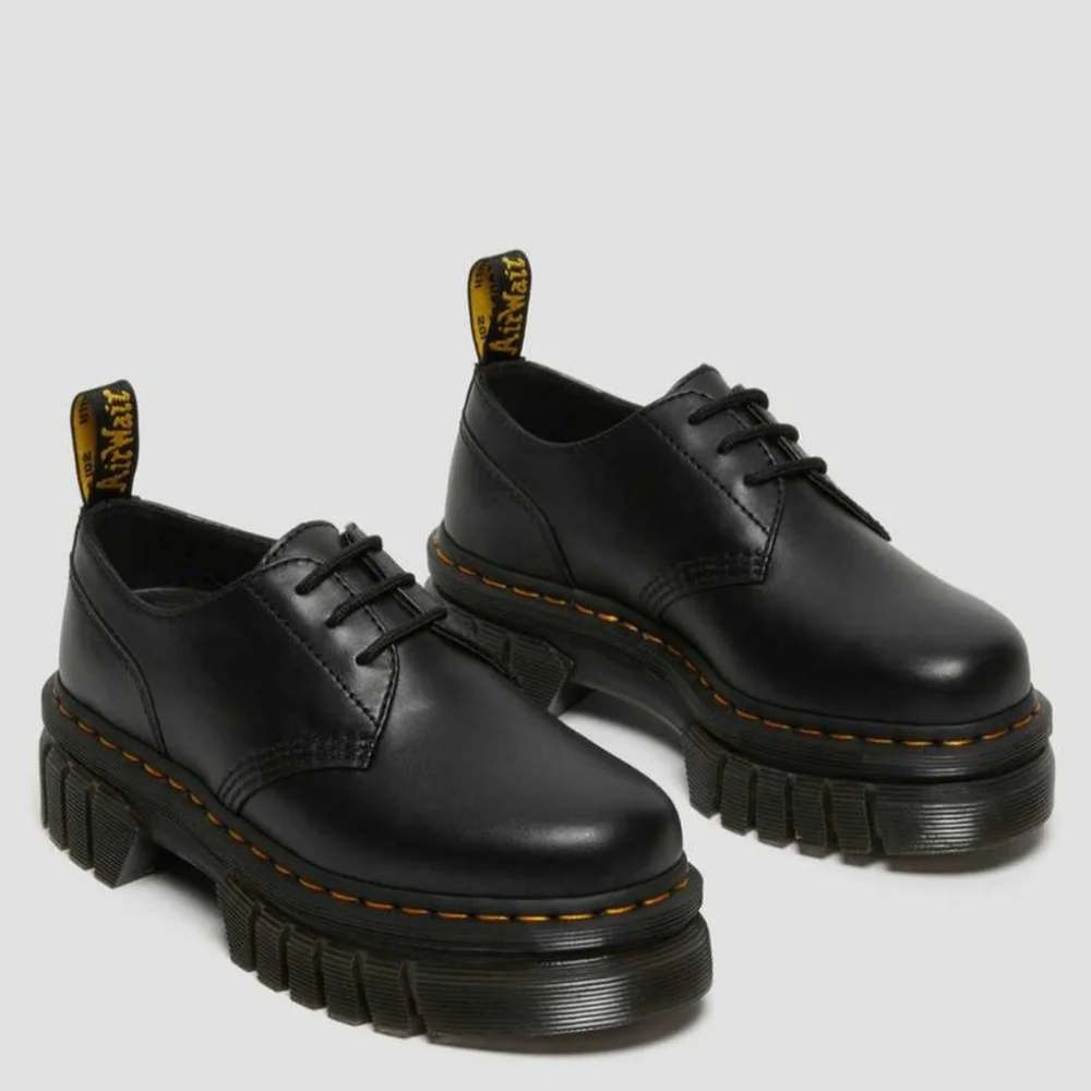 Dr. Martens Audrick 3-Eye Womens Casual Black Leather Platform Shoes NWT